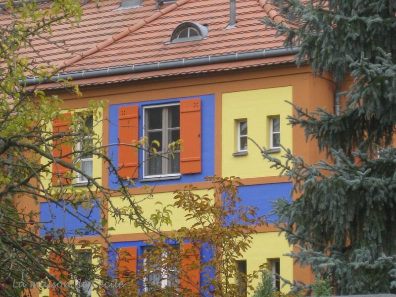 Maison multicolore