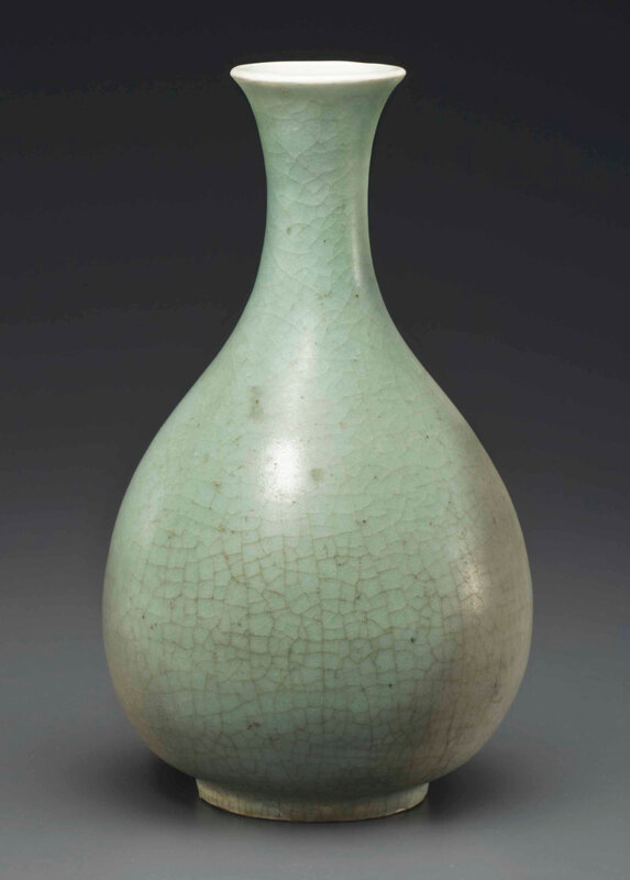 A celadon pear-shaped vase, yuhuchunping, possibly Southern Song-Yuan dynasty, 13th-14th century