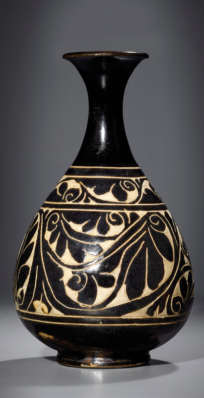 2013_HGK_03263_3284_000(a_rare_cizhou_carved_bottle_vase_yuhuchunping_jin_dynasty094217)