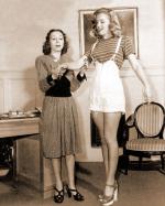 1947-marilyn_with_Helena_Sorell-by_dave_cicero-030-1