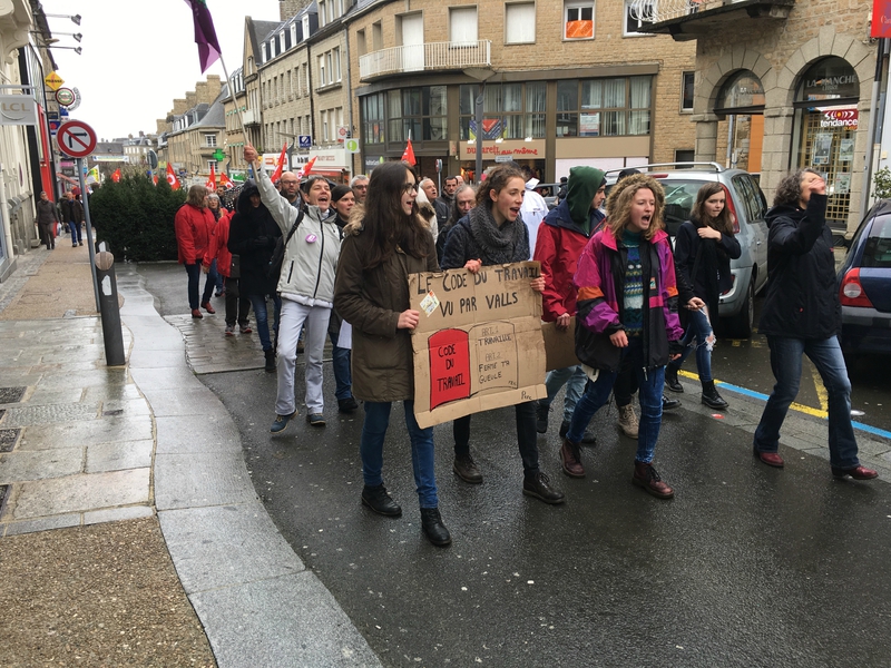 manifestation loi travail Avranches 9 avril 2016 défilé rue Constitution