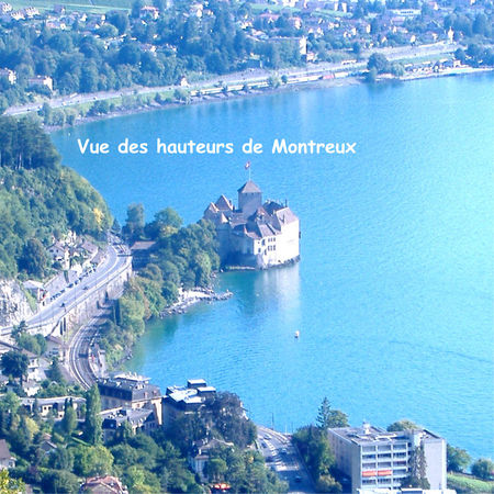 Ch_teau_Chillon_vue_plongeante_des_hauteurs_de_Montreux
