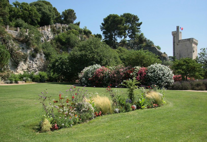 villeneuve les avignon2