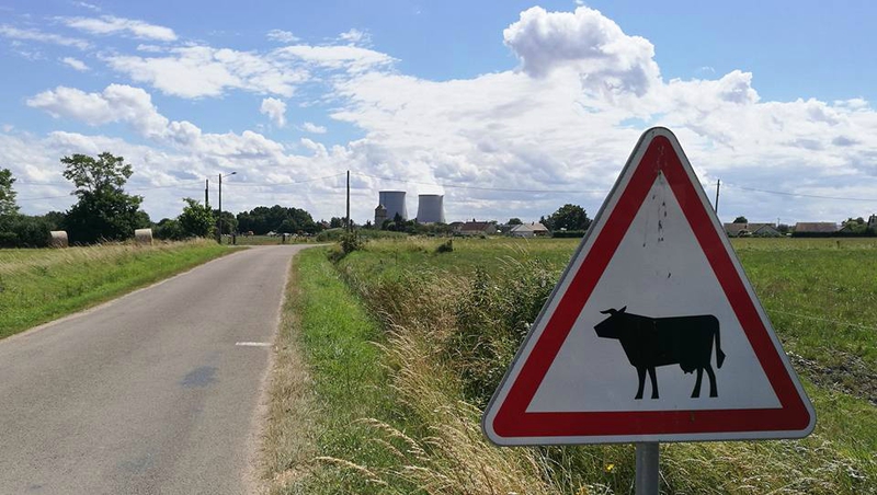 Neuvy-sur-Loire, traversée de centrales nucléaires (58)