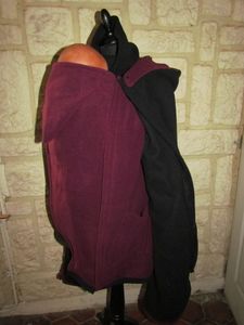 manteau de portage 3 en 1 noir et prune arabesques (5)