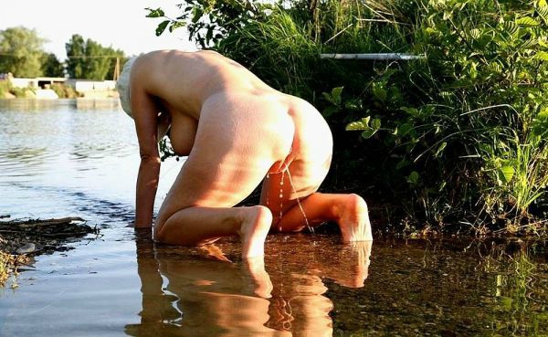 Nudiste aquatique