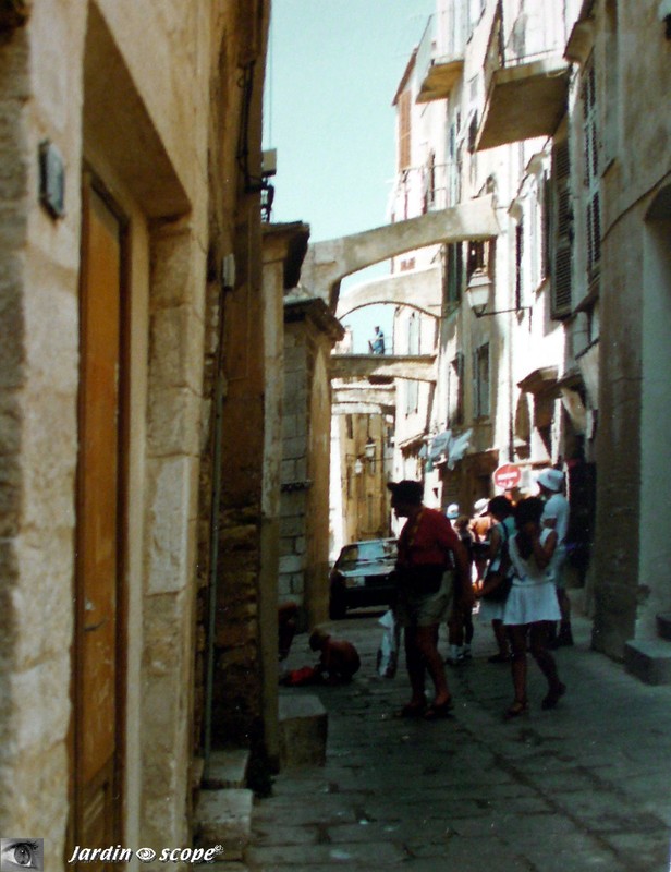 Bonifacio - Ruelle dans la ville haute