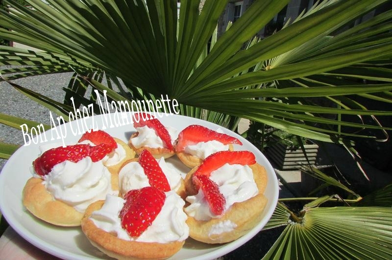 mignardises pâte maison sablée sucrée aux fraises 022-