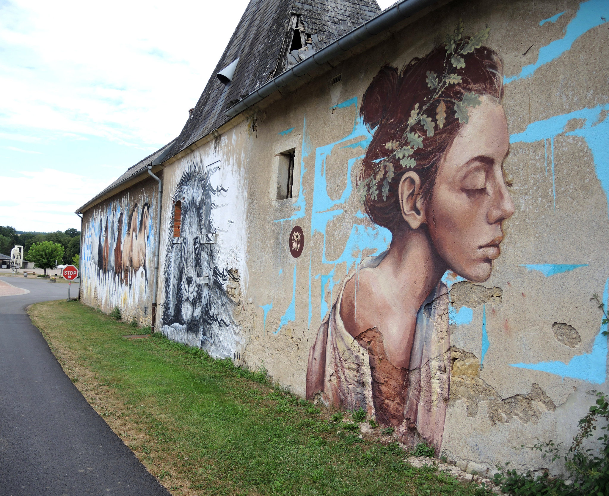 Murlin, grange et fresques