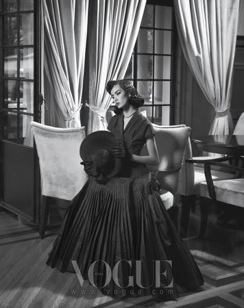 Sun_Fei_Fei___Vogue_Korea_July_2010___5