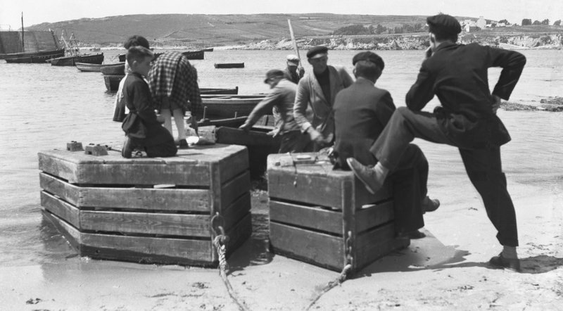 Ch39 - Les viviers du port du Loch en 1953