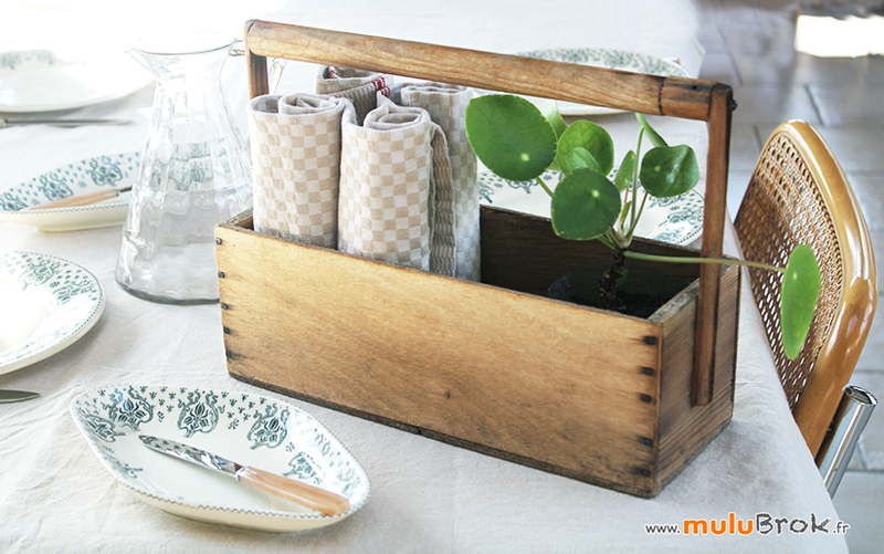 BOITE-BOIS-POIGNEE-1-muluBrok-Brocante