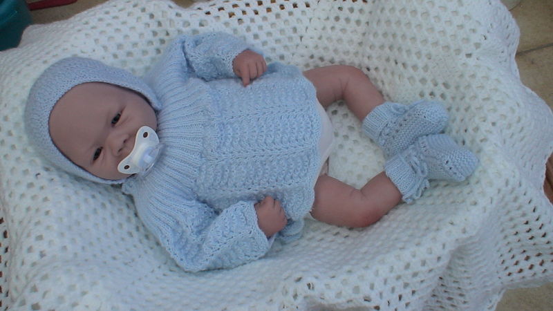 layette bébé reborn 1 - Photo de 064a tricot layette bébé reborn - Bebe  reborn - Nord / Pas de Calais - La nurserie de Candy / reborning