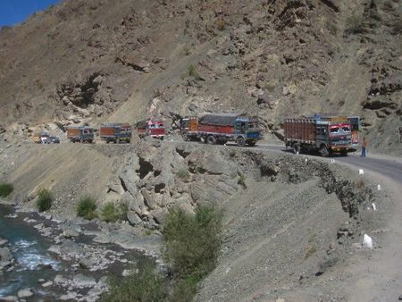 P94_Convoi_Exceptionnel___Kargil_Road___Kargil