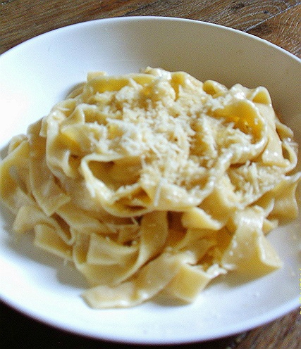 tagliatelles sauce alfredo