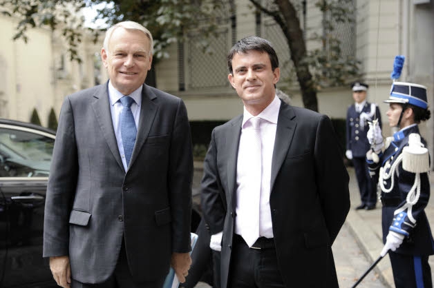 le-premier-ministre-jean-marc-ayrault-et-le-ministre-de-l-interieur-manuel-valls-favori-des-sondages-pour-lui-succeder-en-cas-de-remaniement-photo-afp-bertrand-guay