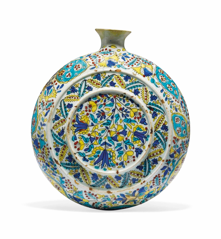 2013_CKS_01117_0252_000(a_kutahya_pottery_pilgrims_flask_ottoman_turkey_18th_century)