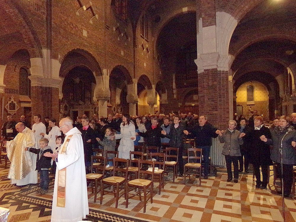 2015-03-26-LE DOULIEU-veillée pascale (37)