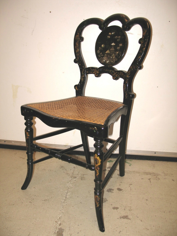 img-original-1-10-0075-paire-chaises-napoleon-iii-laquees-noire-avec-motifs-peint-incrustations-nacre-epoque-19eme-siecle