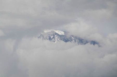 le kilimanjaro sous son blanc manteau