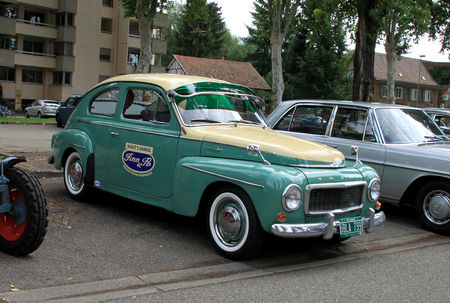 Volvo_444__Retrorencard_aout_2010__01