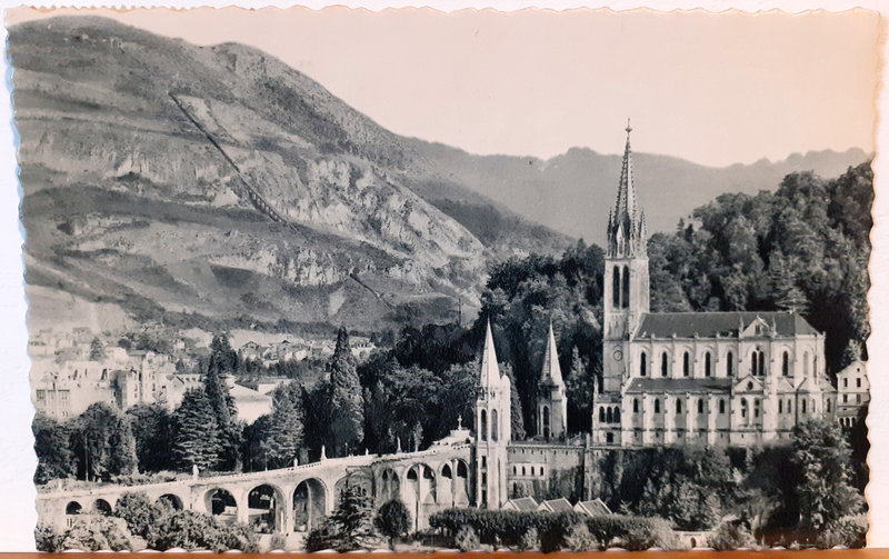 Lourdes - basilique - écrite 1956 97