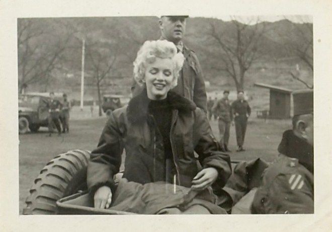 1954-02-17-7th_infantery_division-bonhams_auction-050