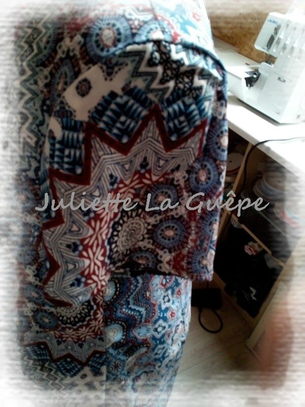 galipette viscose imprimé bleu bordeau4