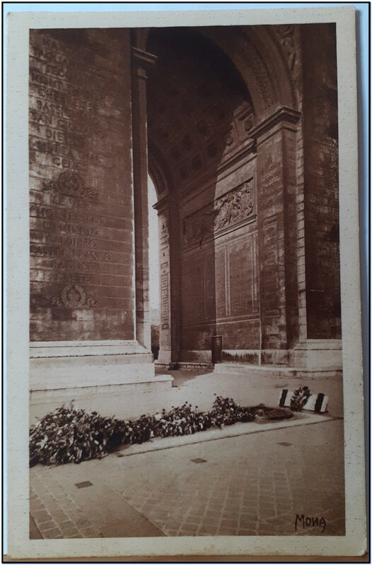 Arc de Triomphe - Tombe du soldat inconnu