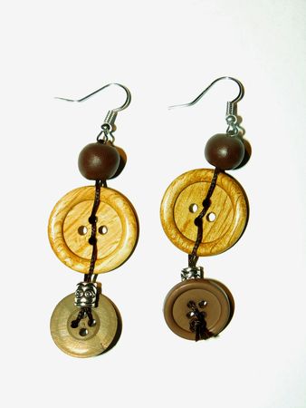 boucles_d_oreilles_bois_et_taupe