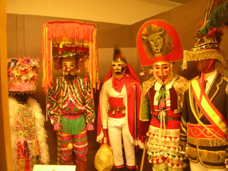 Costumes_de_carnaval