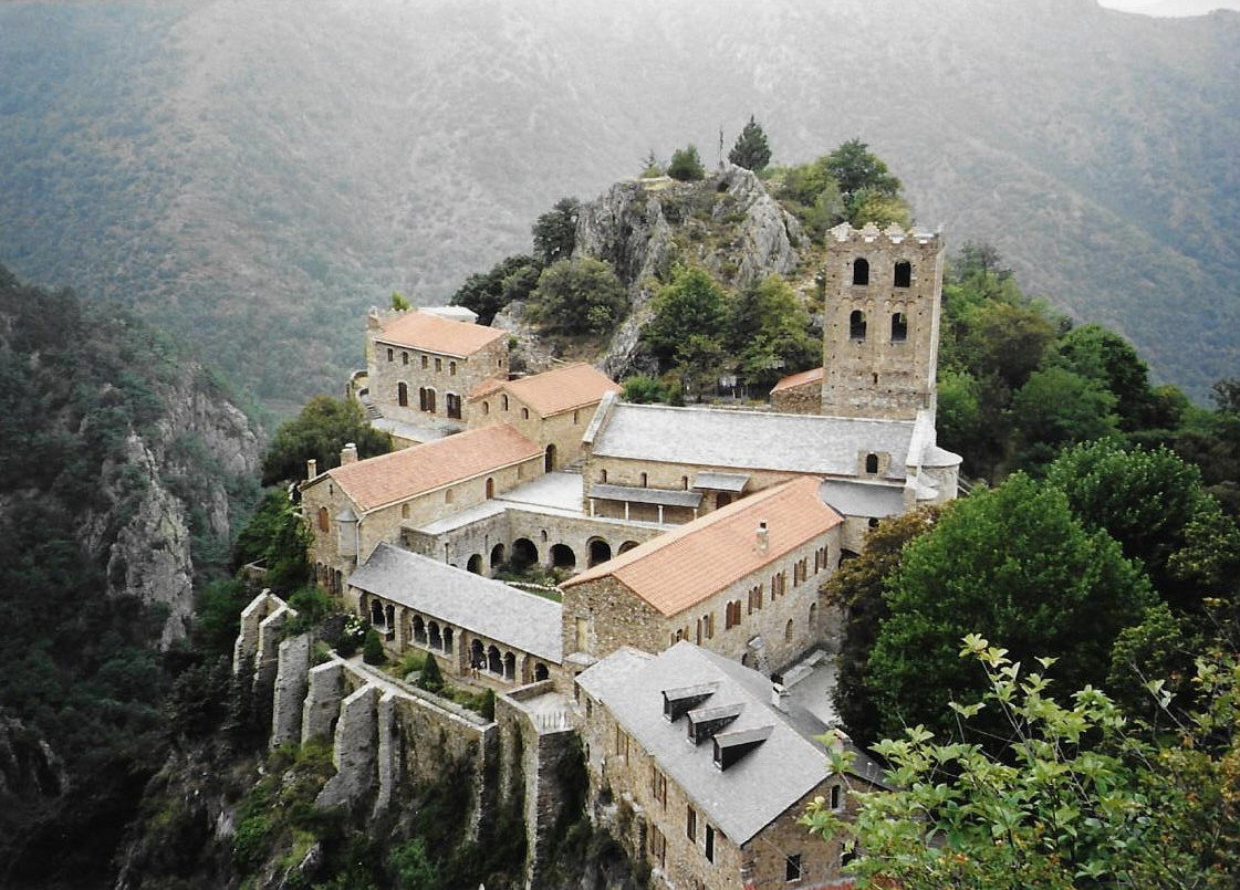 Casteil, Abbaye Saint-Martin-du-Canigou