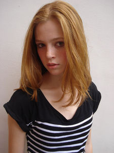Clara_v_B2