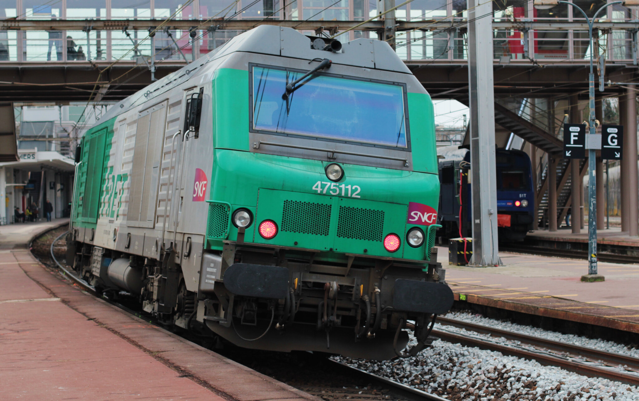 BB 75112 Fret, gare de Versailles-Chantiers