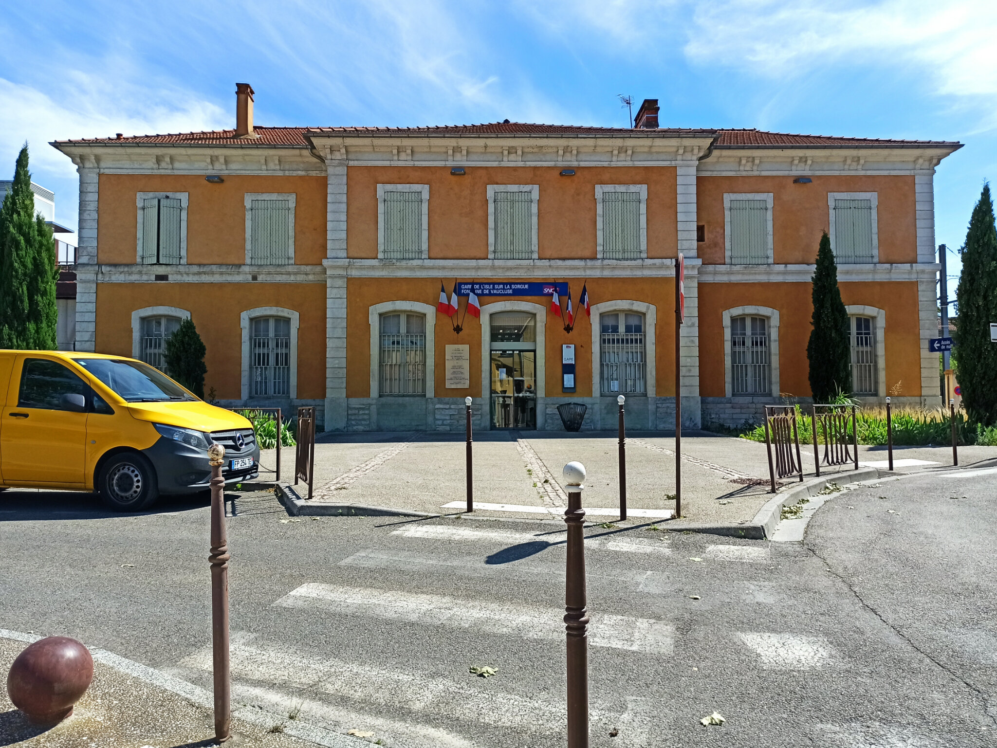 L'Isle-sur-la-Sorgue - Fontaine-de-Vaucluse (Vaucluse - 84) 1