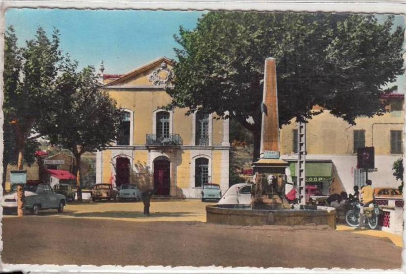 Trans en Provence-Place de l'Hôtel de ville 1
