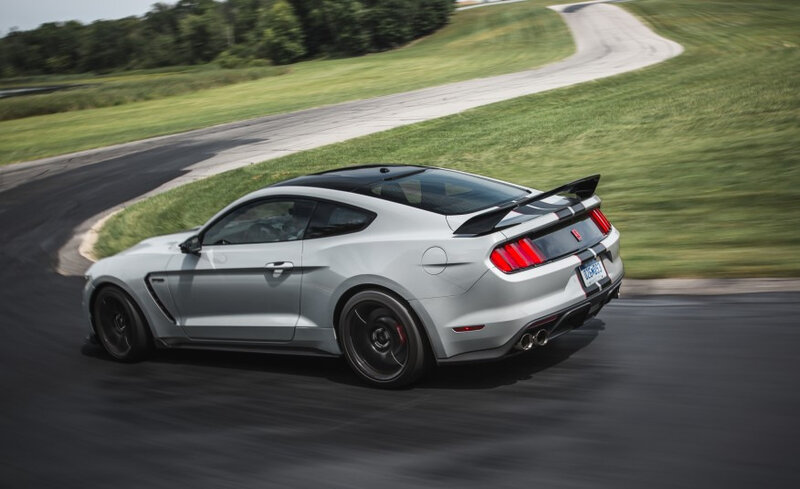 2016-Ford-Mustang-Shelby-GT350R-1302-876x535