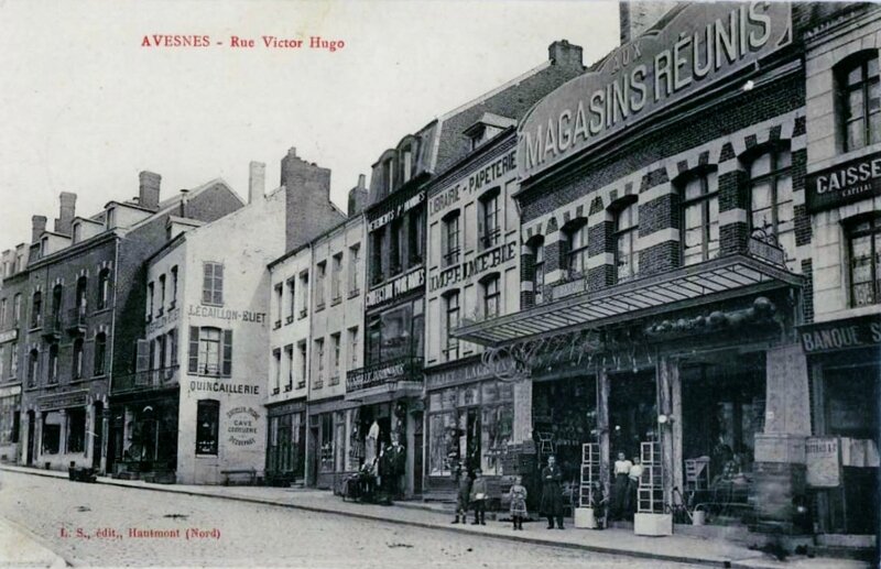 AVESNES SUR HELPE - La Rue Victor Hugo