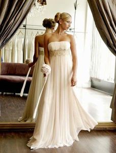 deec2912a73a9444_strapless_vintage_wedding_dresses