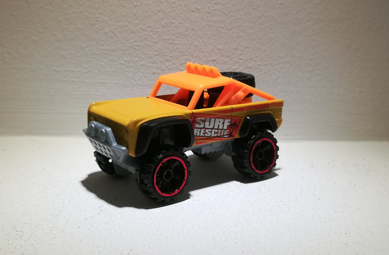 Ford Bronco Custom (Hotwheels) (2)