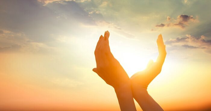 sun-hands