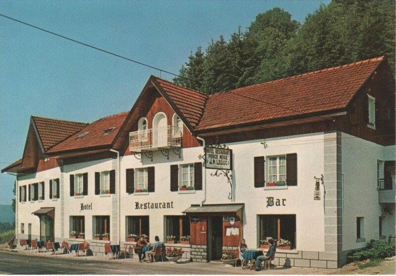 CPM Col des Croix Le Thillot Hôtel Le Perce Neige