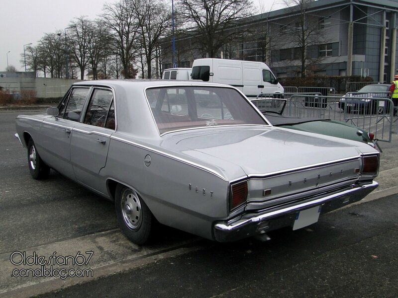 dodge-dart-sedan-1967-2