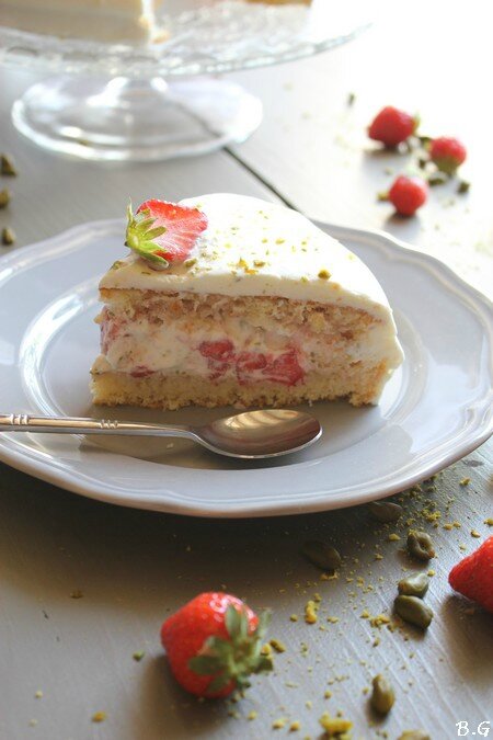 Fraisier pistache façon layer cake - bouilles gourmandes