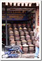 DANS LES SOUKS (1)