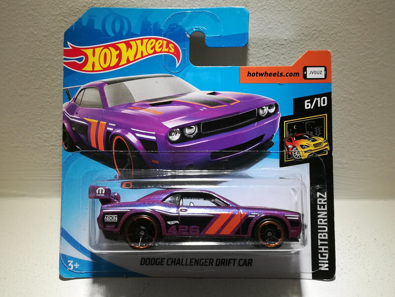 Dodge Challenger Drift Car (Hotwheels) (5)