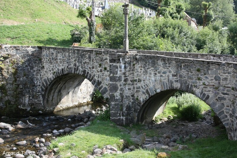 00595 St Chély d'Aubrac - Le Pont des Pélerins blog