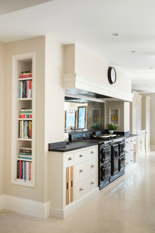 Bespoke-Family-Kitchen-Gerrards-Cross-Humphrey-Munson-22-1