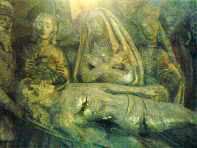 Basilique St Michel, la Mise au Tombeau, détail