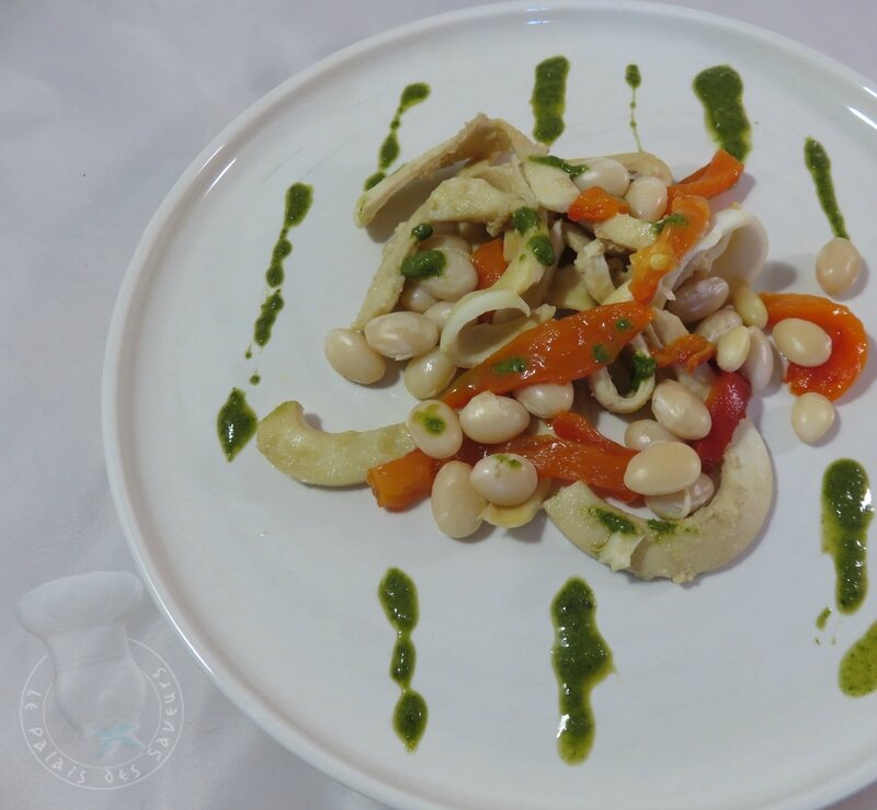 Tagliatelles de seiche, haricots blancs et poivron grillé